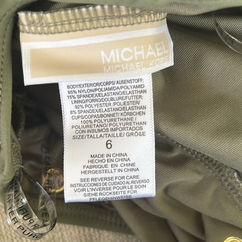 Michael Kors one piece swimsuit. Size 6 - Picture 8 of 10